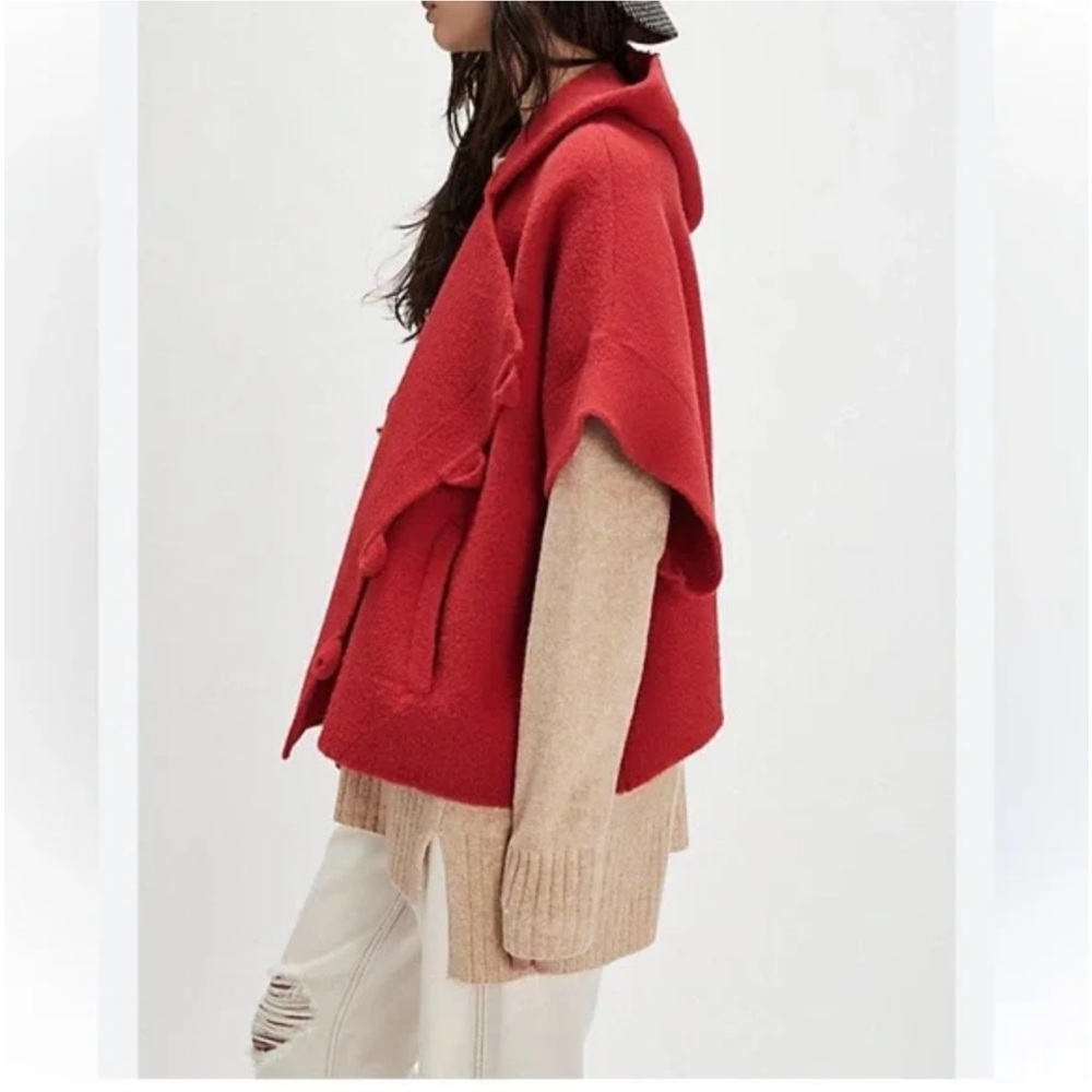 Free people Red Toggle Poncho fits all One Size NWT - Picture 5 of 9